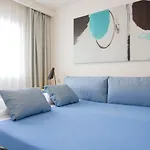 Aqua فندق