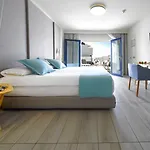 فندق Aqua 4*