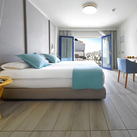 Hotell Aqua 4*