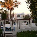 Aqua Hotel 4*