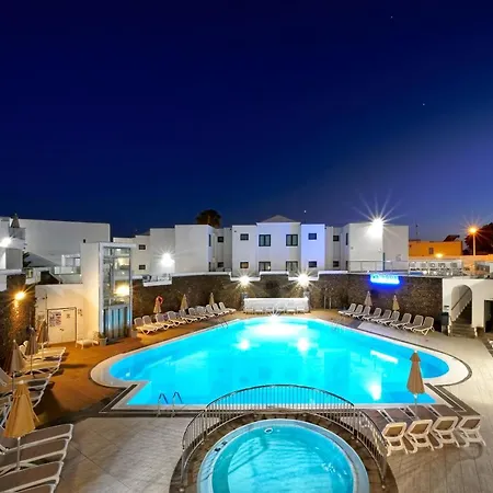 Ξενοδοχείο Aqua 4*