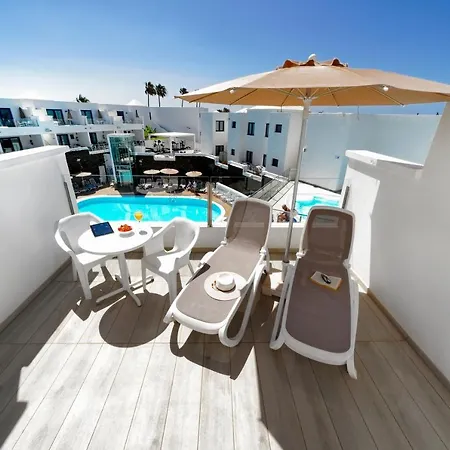 Ξενοδοχείο Aqua 4*