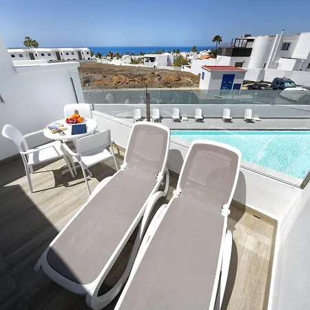 Ξενοδοχείο Aqua 4*