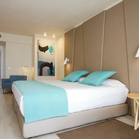 Aqua 4* Puerto del Carmen (Lanzarote)