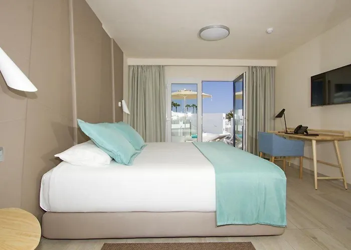 Aqua 4* Puerto del Carmen (Lanzarote)