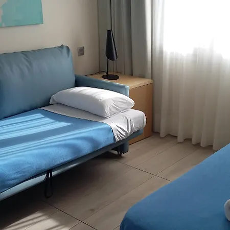 Aqua Otel Puerto del Carmen (Lanzarote)